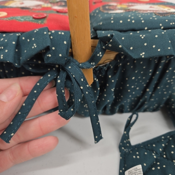 Christmas Fabric-Covered Basket Santa Buttons Pot Holder Oven Mitten Farmhouse - Picture 10 of 17